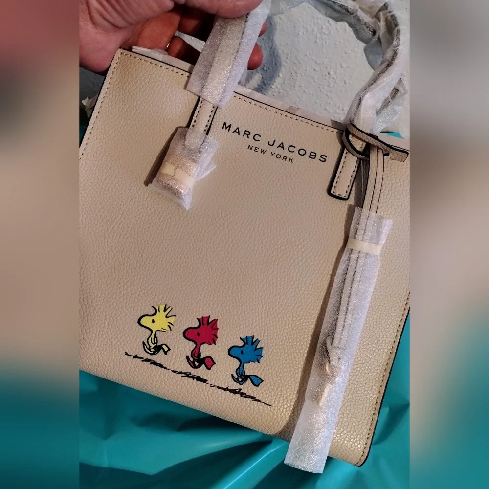 Marc Jacobs x Peanuts Mini Crossbody Bag NWT - Picture 2 of 11